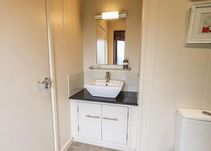 Beck Of Beyond آمبيلسايد